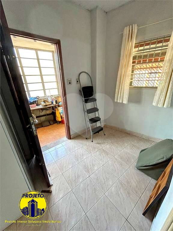 Casa à venda com 2 quartos, 126m² - Foto 12