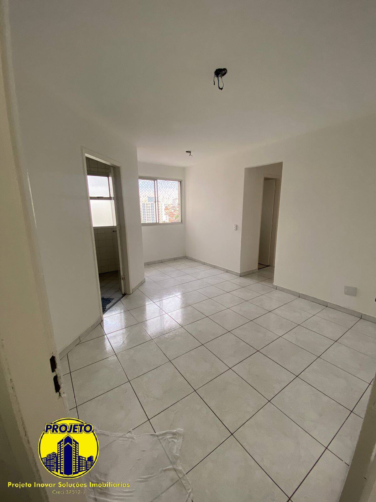 Apartamento à venda com 2 quartos, 50m² - Foto 2