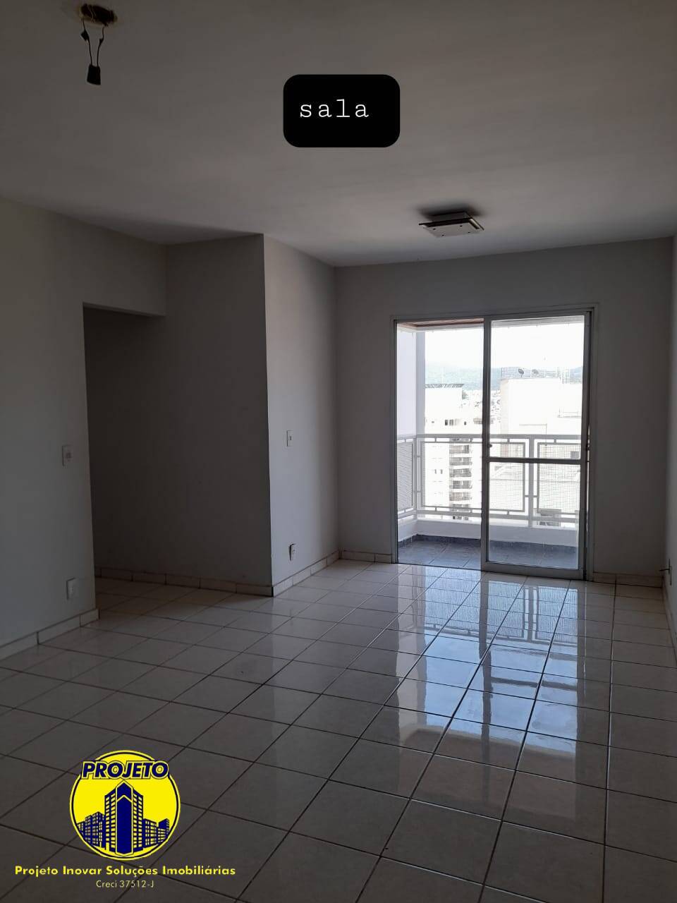 Apartamento à venda com 2 quartos, 56m² - Foto 1