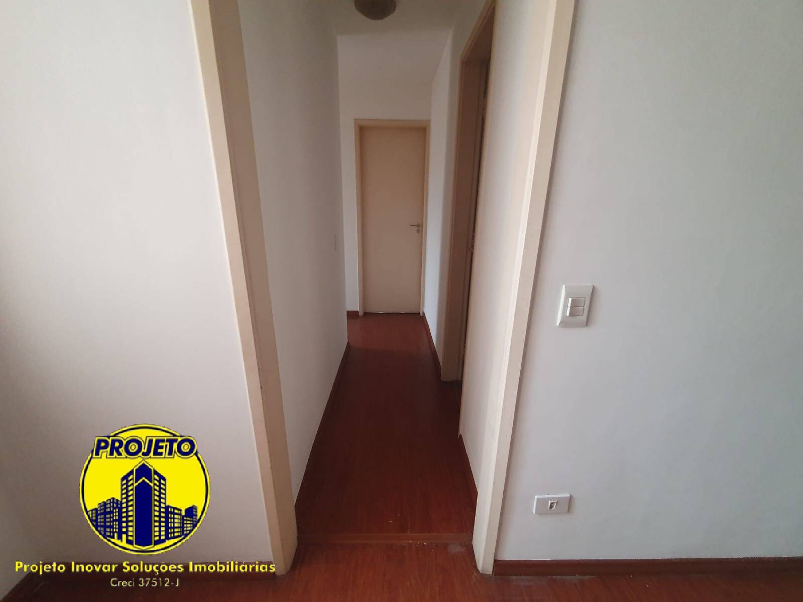 Apartamento para alugar com 3 quartos, 75m² - Foto 4