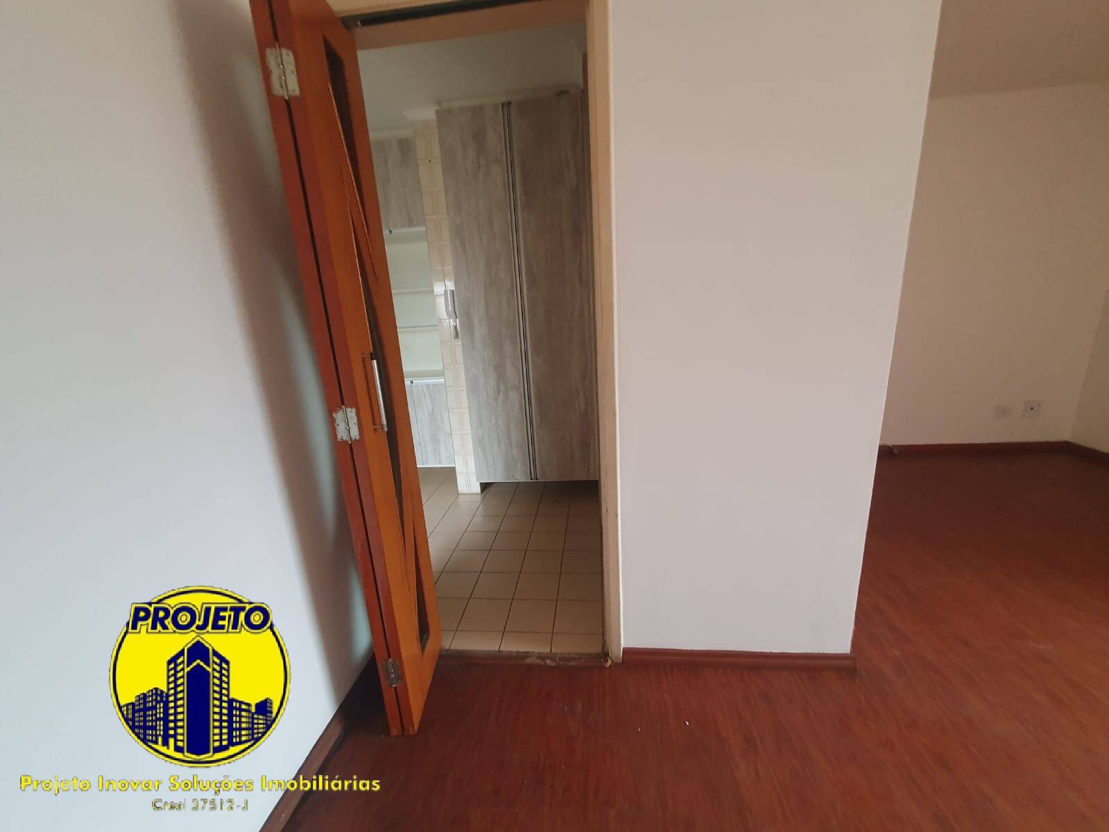 Apartamento para alugar com 3 quartos, 75m² - Foto 9