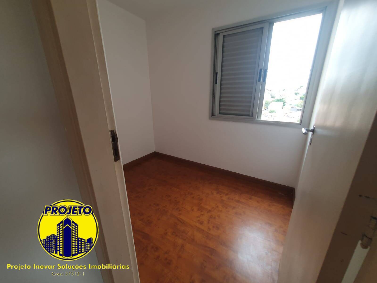 Apartamento para alugar com 3 quartos, 75m² - Foto 5