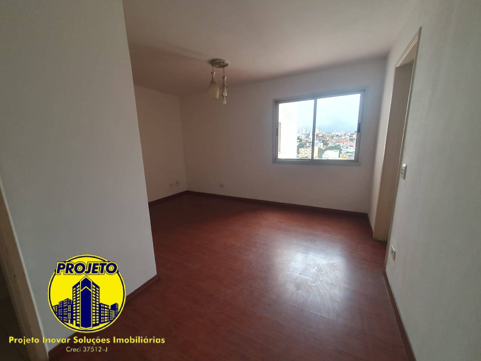 Apartamento para alugar com 3 quartos, 75m² - Foto 2