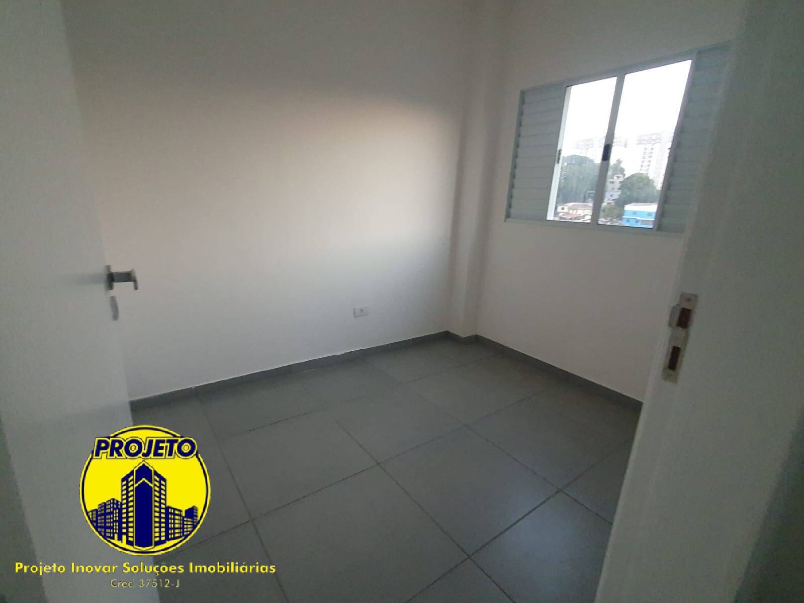 Casa para alugar com 2 quartos, 48m² - Foto 10