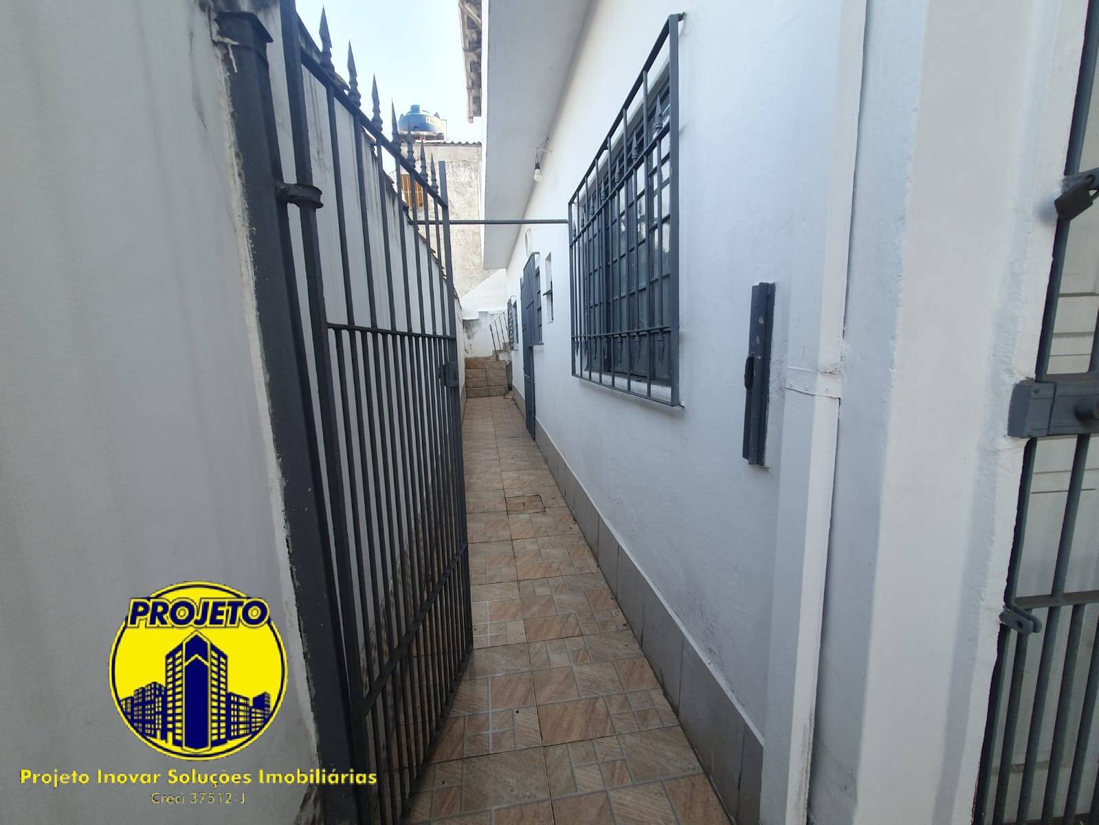 Casa à venda com 4 quartos, 150m² - Foto 15