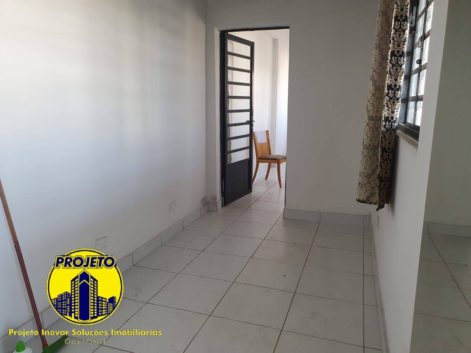 Casa à venda com 4 quartos, 150m² - Foto 17