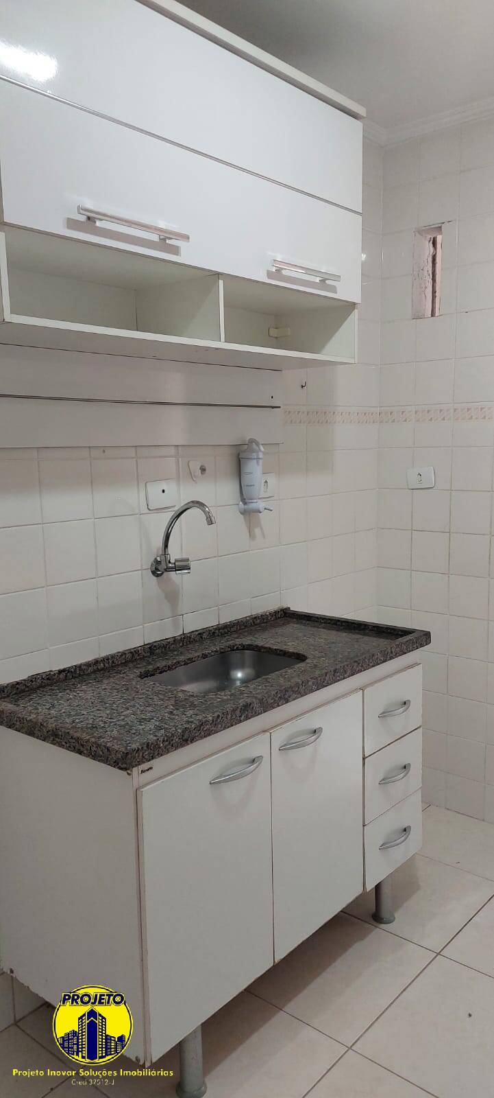 Apartamento para alugar com 2 quartos, 64m² - Foto 13