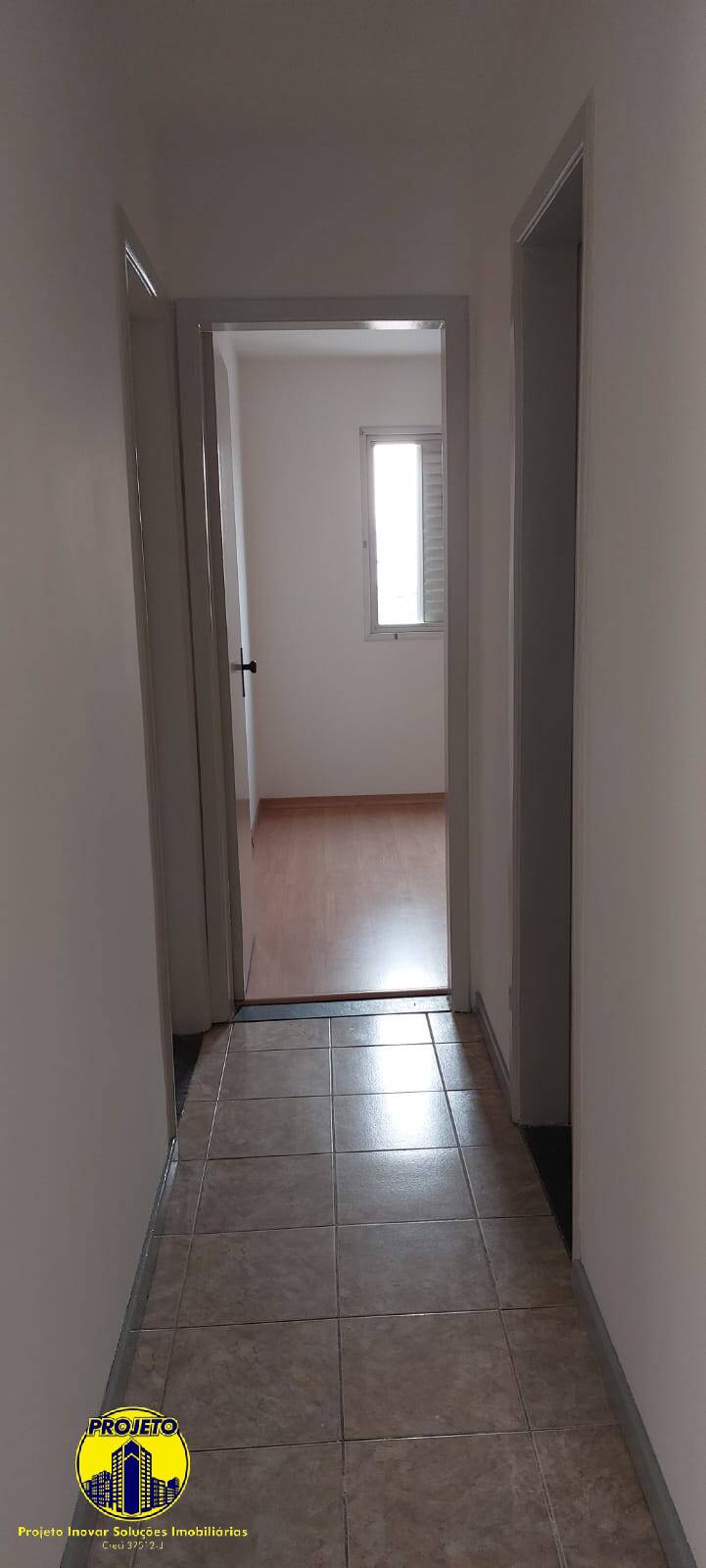 Apartamento para alugar com 2 quartos, 64m² - Foto 4