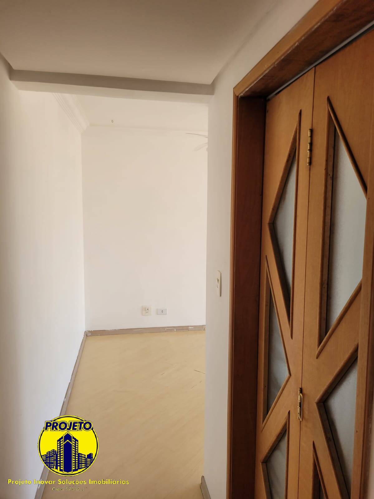 Apartamento à venda com 2 quartos, 58m² - Foto 2