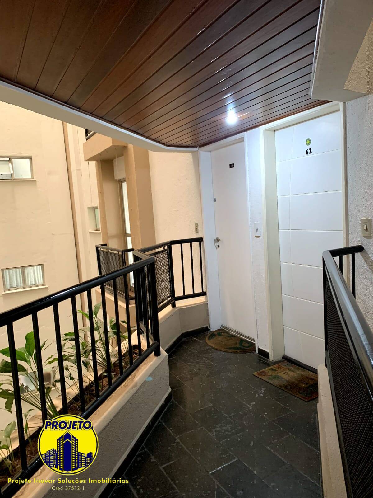 Apartamento à venda com 2 quartos, 70m² - Foto 5