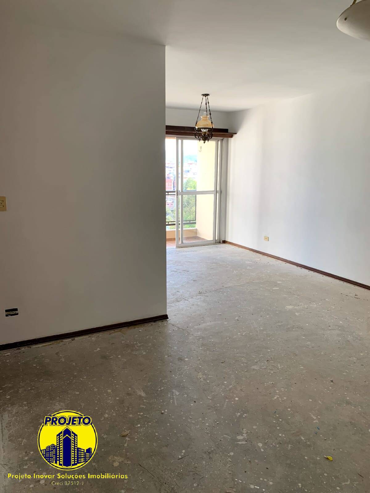 Apartamento à venda com 2 quartos, 70m² - Foto 3