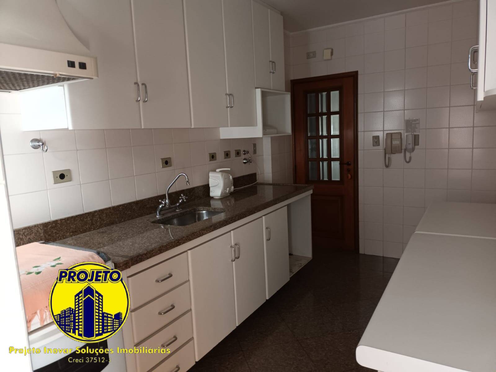 Apartamento à venda com 3 quartos, 130m² - Foto 14