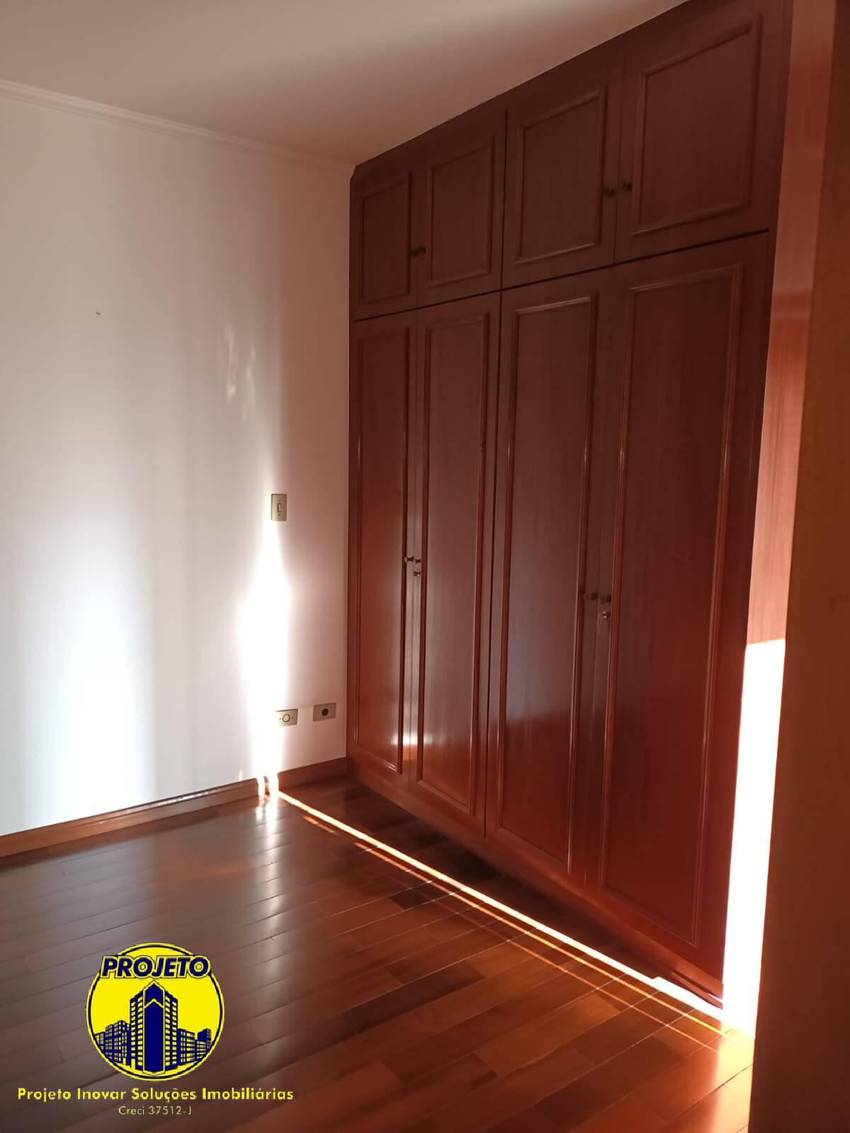 Apartamento à venda com 3 quartos, 130m² - Foto 6