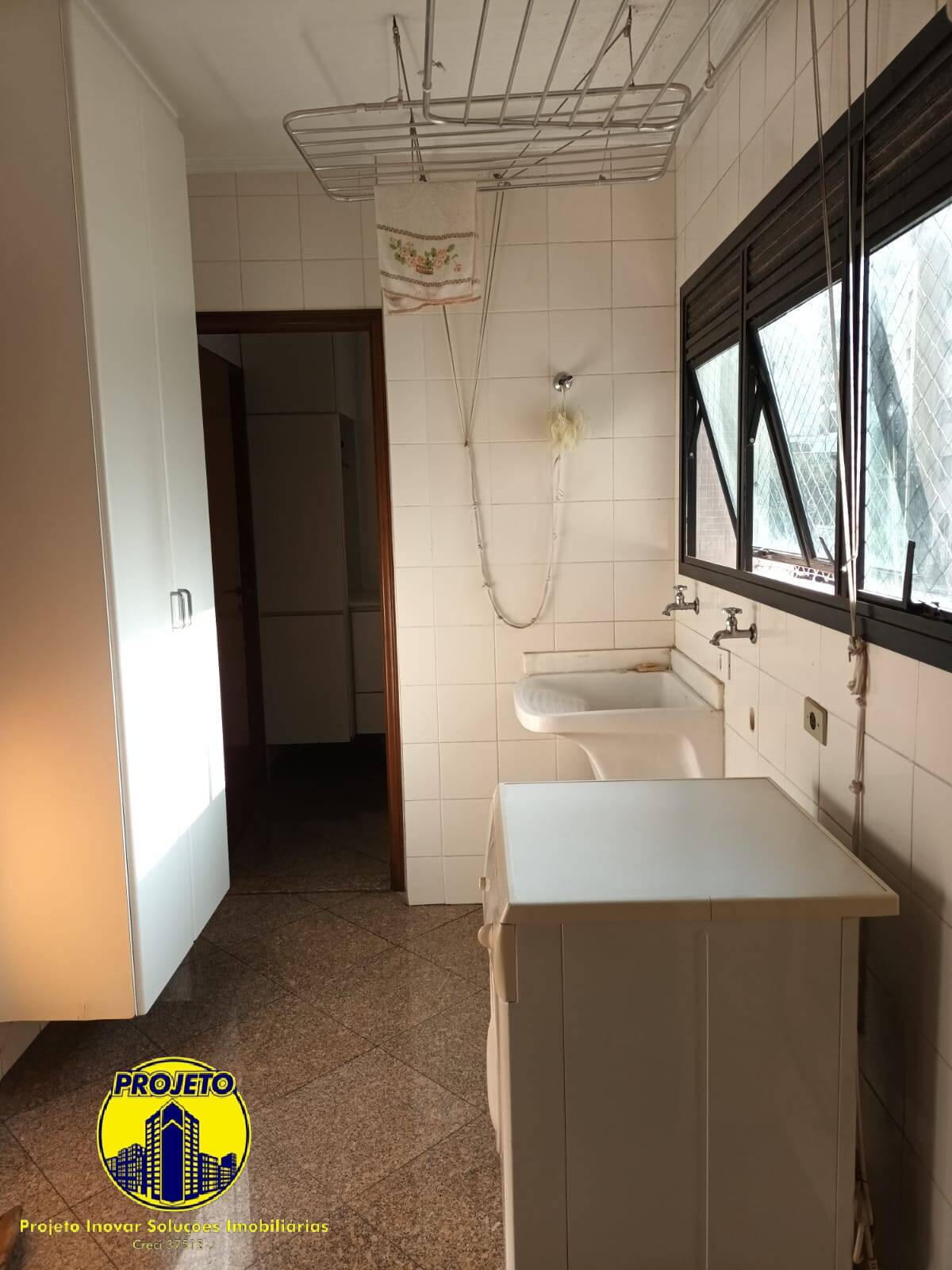 Apartamento à venda com 3 quartos, 130m² - Foto 17