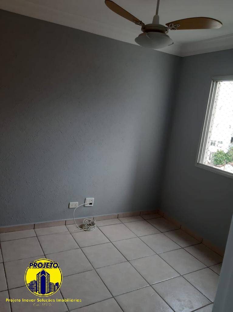 Apartamento para alugar com 2 quartos, 57m² - Foto 13