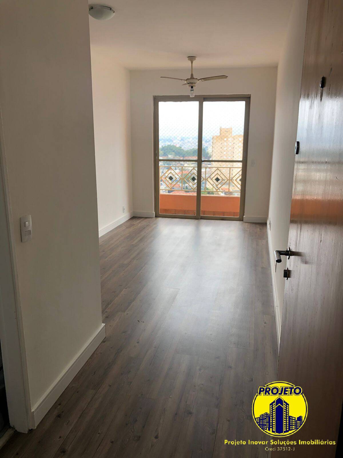 Apartamento para alugar com 2 quartos, 57m² - Foto 4